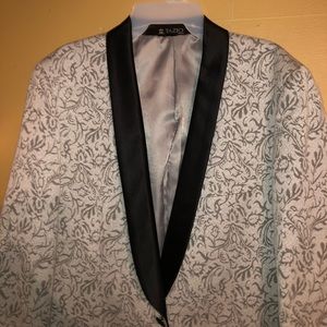 Tazio Italy Men’s Silver Blazer like New